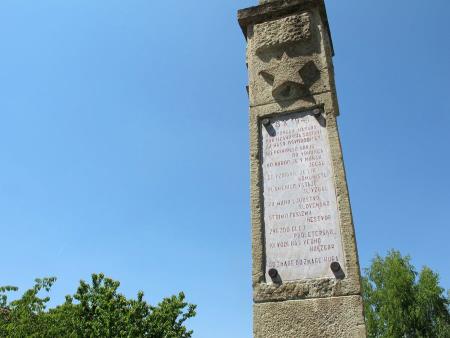 Spomenik partizanskega napada